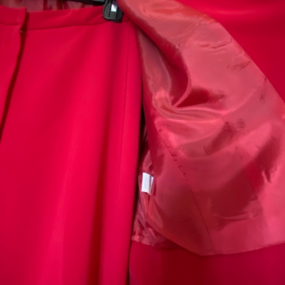 Dress Barn’s🔥Red 2pc Pantsuit says when you wear me you wear confidence! SZ 12 - Picture 9 of 9